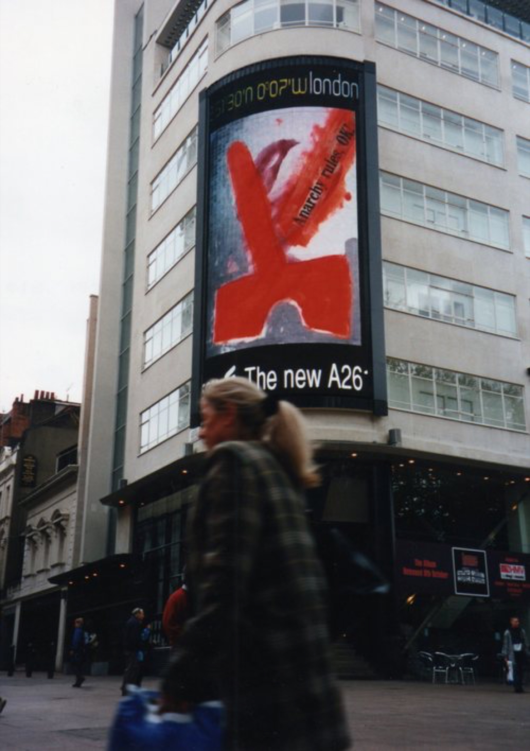 Headlines Projections 01