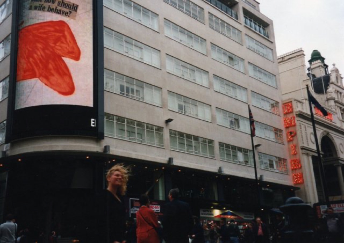 How Exactly Should a Wife Behave